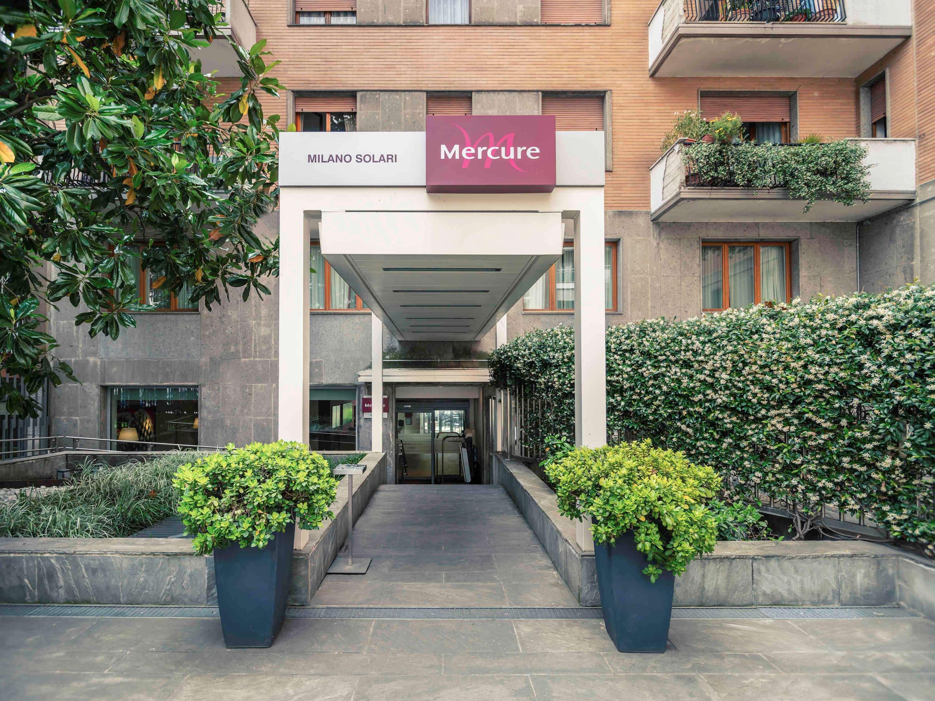 Hotel Mercure Milano Solari Exterior photo